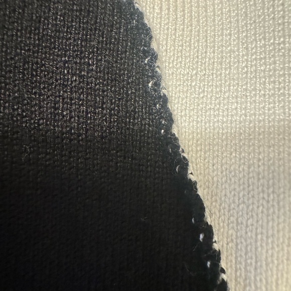Slim Factor by investments- Size Large black and white asymmetrical swea… - Picture 4 of 6